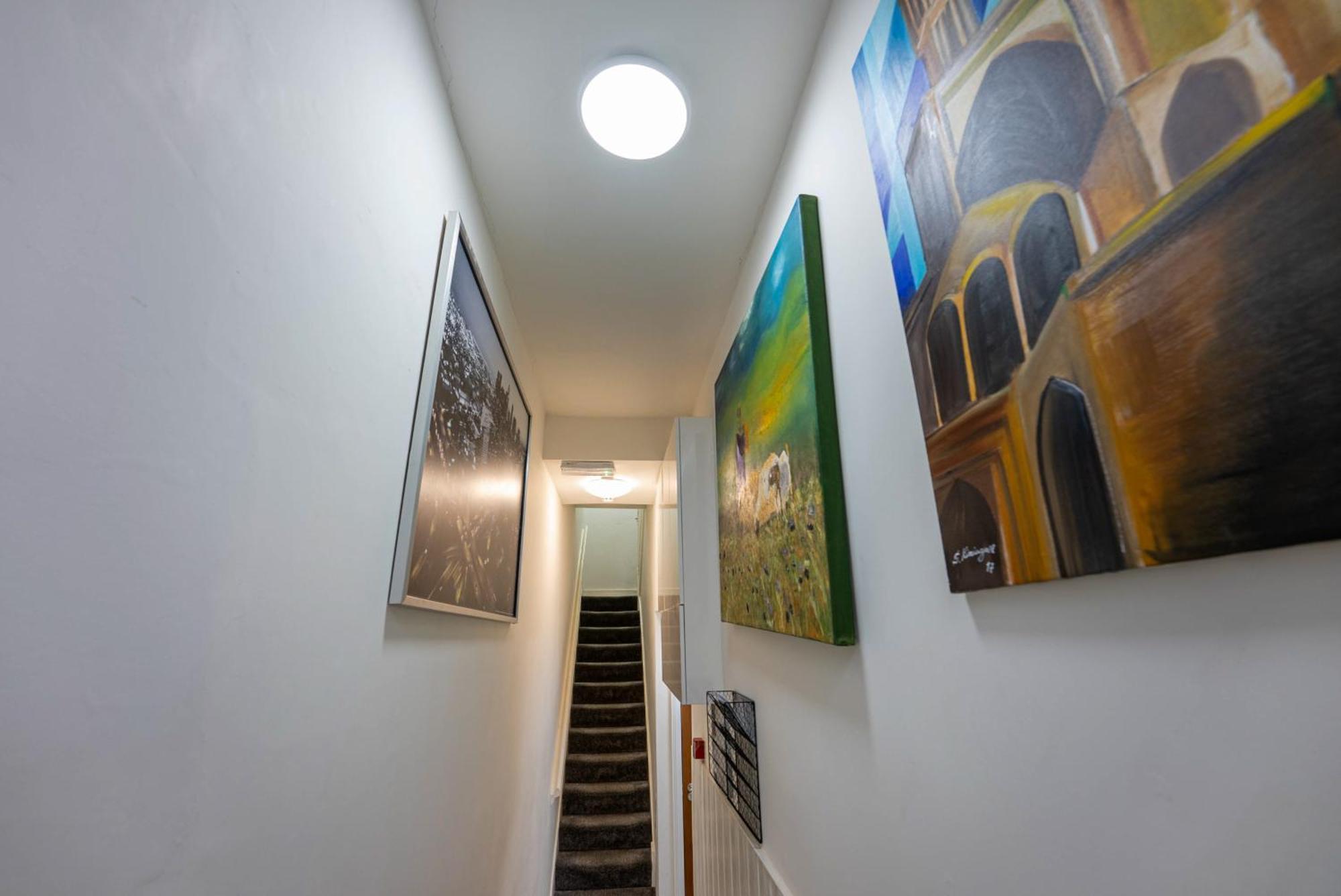 Modern Studio Flat With Balcony In Heart Of London Exterior photo